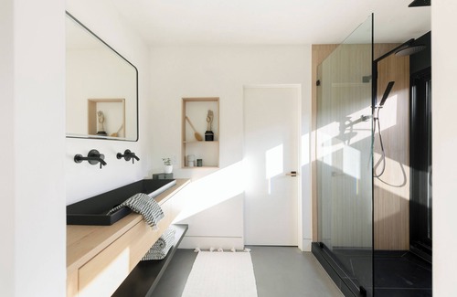 Shell Beach Casa | Coastal Modern home in lovely Pismo Beach steps away from beach access