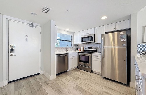 Belle Vista Condominio | Coastal Oasis | Beachfront & Prime Spot