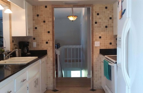 Memphis Casa | Coastal Paradise w/ heated pool, clean and comfy, centrally located