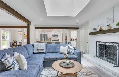 Savannah Casa | Coastal Pool Retreat Near Beach, Downtown & Fun!