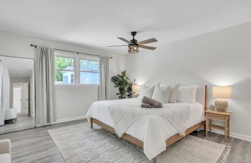 Savannah Casa | Coastal Pool Retreat Near Beach Downtown & Fun