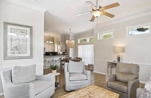 White's Gulfview Casa | Coastal Retreat w/Private Pool + Firepit | 3-Min Walk to Beach Access | 4 Bikes