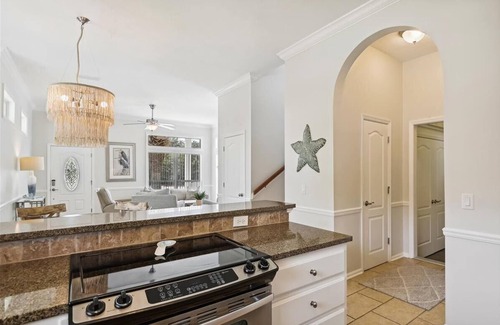White's Gulfview Casa | Coastal Retreat w/Private Pool + Firepit | 3-Min Walk to Beach Access | 4 Bikes