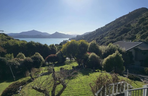 Moetapu Bay Casa | Coastal Retreat on Moetapu Bay Road – Marlborough Sounds Paradise