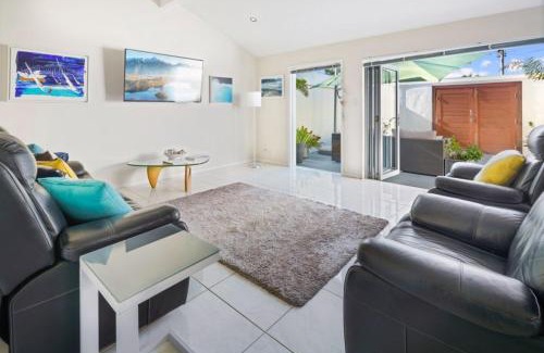 Buddina Apartamento | Coastal retreat, private, wine, netflix