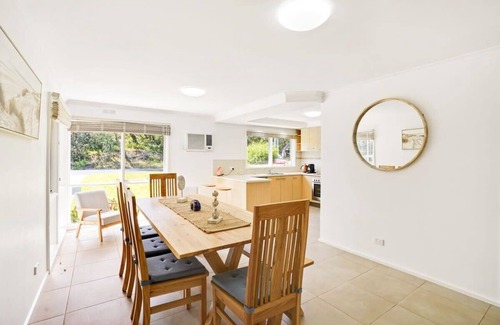 Rosebud Casa | Coastal Rosebud Family Home - Steps from the Beach*