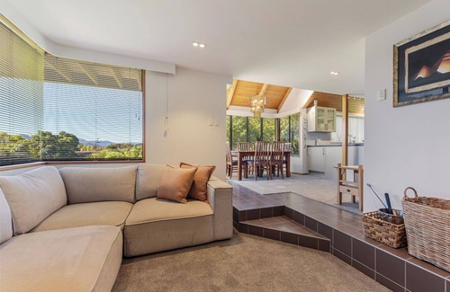 Waikawa Bay Casa | Coastal Sound - Waikawa Holiday Home