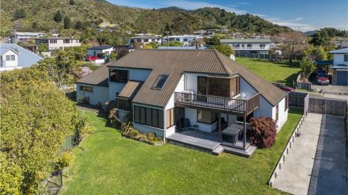 Waikawa Bay Casa | Coastal Sound - Waikawa Holiday Home