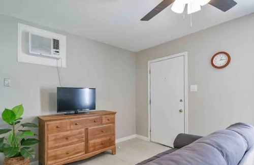 Oyster Creek Apartamento | Coastal Studio - Freeport, Tx