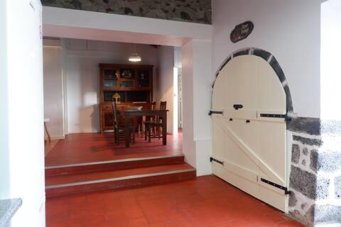 Ponta Delgada Casa | Coastal Trail Cottage
