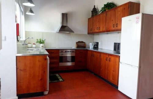 Ponta Delgada Casa | Coastal Trail Cottage