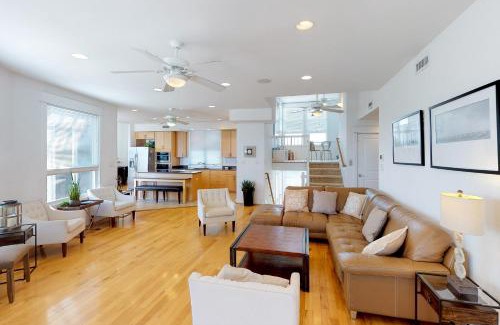 Sandbridge Casa | Coastal View II