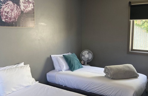 Queenscliff Casa | Cobb & Co Lodge