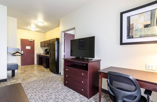 Erie Hotel | Cobblestone Hotel & Suites - Erie