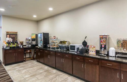 Erie Hotel | Cobblestone Hotel & Suites - Erie