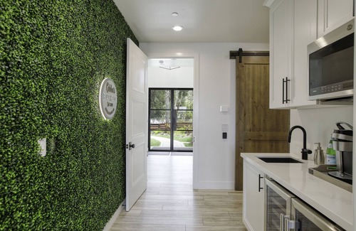 Avila Beach Casa | Cobbo's Beach House - Elevator/SPAS/Bar/GYM/Bikes/GOLF CART/Views/STEPS TO BEACH