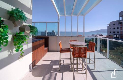 Canto Grande Apartamento | Cobertura 03 suítes, piscina privativa e vista mar