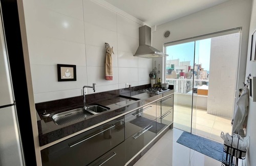 Bombas Apartamento | Cobertura Aconchegante com Vista Para o mar