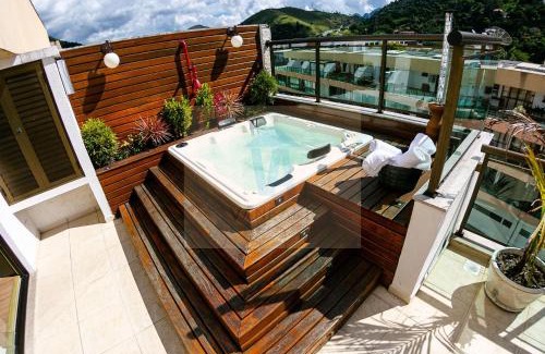 Itaipava Apartamento | Cobertura exclusiva com Jacuzzi Privativa no Coração de Itaipava