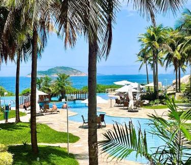 Camboinhas Apartamento | Cobertura PÉ NA AREIA com Deslumbrante Vista Panorâmica