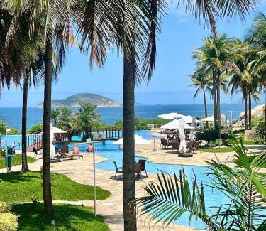 Camboinhas Apartamento | Cobertura PÉ NA AREIA com Deslumbrante Vista Panorâmica