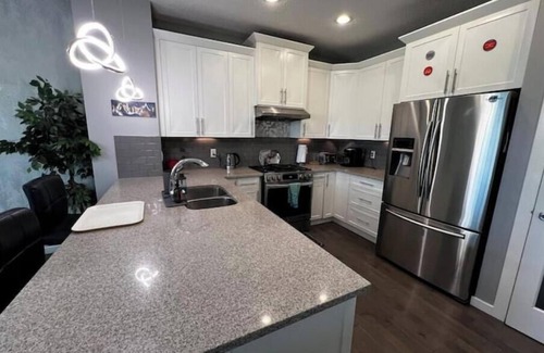 Calgary Casa | Cochrane's Hidden Gem