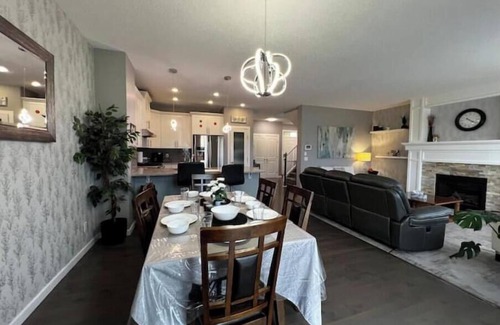 Calgary Casa | Cochrane's Hidden Gem