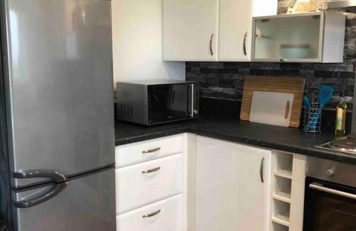 Crynant Apartamento | CockleDora Luxury Beach View Ground Floor