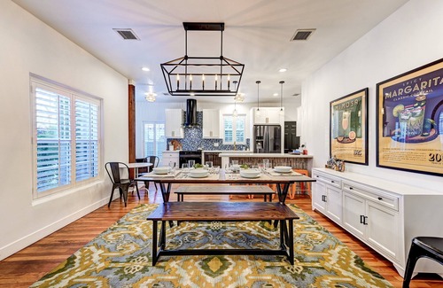Encanto Casa | Cocktails & Cacti | 3BR+Casita & Pool in Phoenix