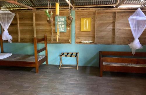 Izabal Otro | Coco Bamboo Beach Camp