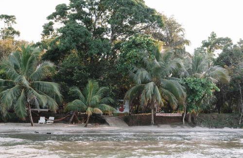 Izabal Otro | Coco Bamboo Beach Camp