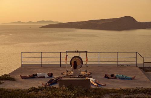 Akrotiri Hotel | Coco-Mat Hotel Santorini