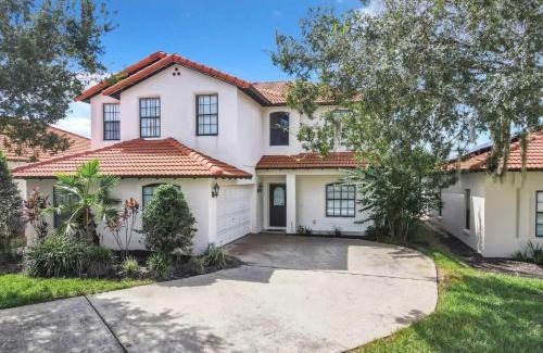 Four Corners Casa | Coco Villa - Stay for 10 with Resort-style Amenities