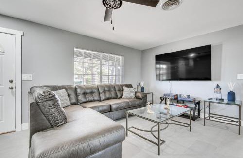 College Manor Casa | Cocoa Home with Large Yard 3 Mi to Indian River!