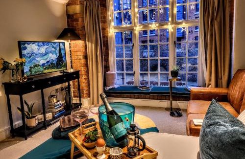 York Apartamento | Cocoa Lily - River fronted studio with secure parking
