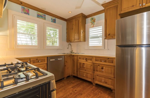 Clearwater Beach Cabaña | Coconut Cottage @ Clearwater Beach!