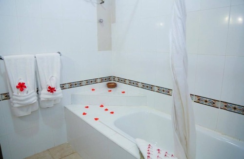 North Ridge Hotel | Coconut Grove Regency Hotel
