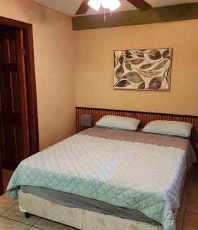Las Cumbres Cabina | Coconut Lodge