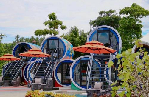 Laiya Complejo | Cocoons Club Laiya