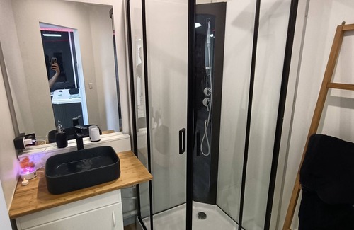 Casselardit Apartamento | Cocoonspa Love Room Avec Jacuzzi, Idéal Pour un Couple