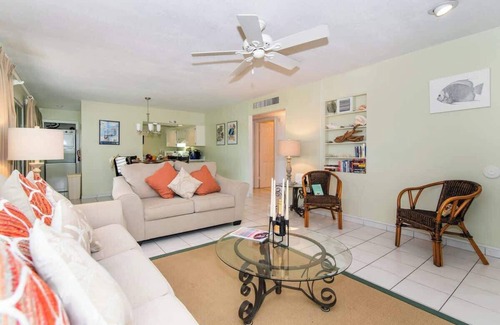 Seven Mile Beach Condominio | Magnífica vista al mar - Cocoplum de snorkel de clase mundial # 5 por Cayman Vacation