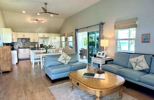 Seven Mile Beach Condominio | Excelentes vistas, excelente snorkeling en este moderno 2 BR -Cocoplum # 8 por Cayman Vacation