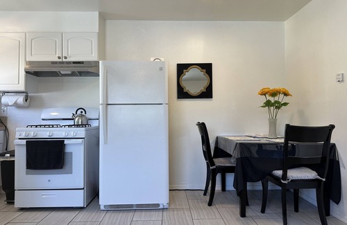 East Beach Apartamento | CocoVillaSB Apartment #4