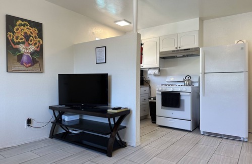 East Beach Apartamento | CocoVillaSB Apartment #4
