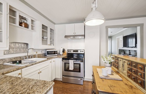 Leipers Fork Casa | Coda Cottage: Cozy Cabin In Leiper's Fork Village