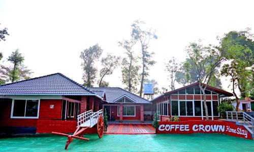Sakleshpur Casa | Coffee Crown Homestay - 1KM Falls, Home Food & Coffee Estate