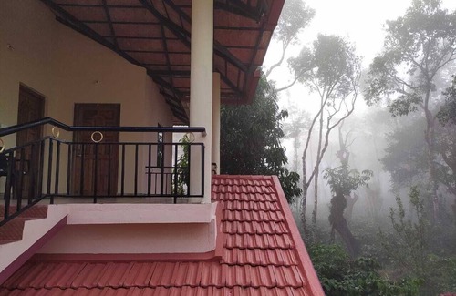 Somvarpet Otro | COFFEE NEST COORG offers spacious homestay accommodations with private bathrooms
