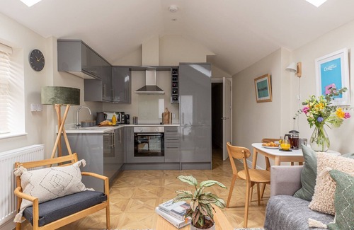 Plasnewydd Apartamento | Cohost Partners Cosy Retreat Walk to Cardiff Centre