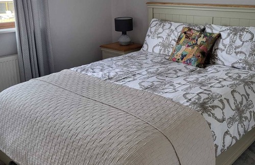 Enniscrone Casa | Cois Farraige; Luxury Stay Near Golf and Beach