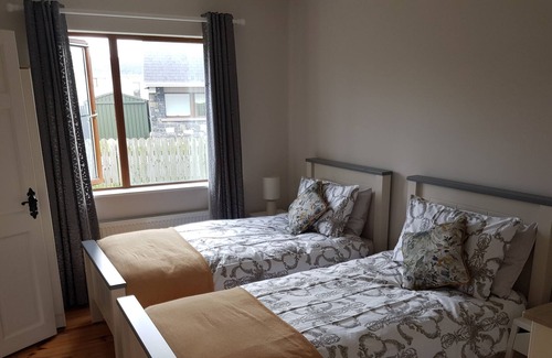 Enniscrone Casa | Cois Farraige; Luxury Stay Near Golf and Beach